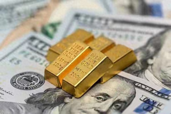 世界杯官网线上平台 黄金反超好意思债! 全球央行“大除去”, 好意思国老匹夫的信用卡先崩了
